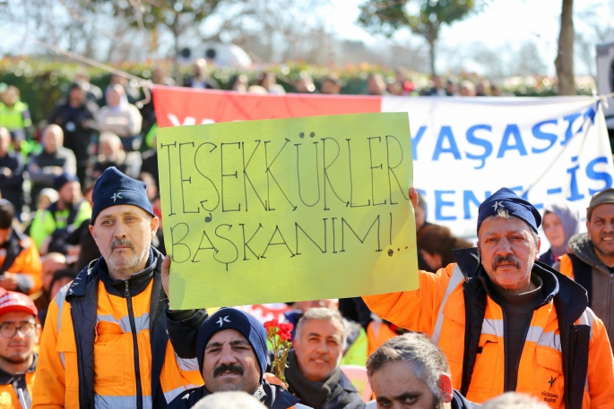 BAŞKAN ÇEBİ, YÜZDE 76 ZAM İLE İŞÇİLERİN YÜZÜNÜ GÜLDÜRDÜ